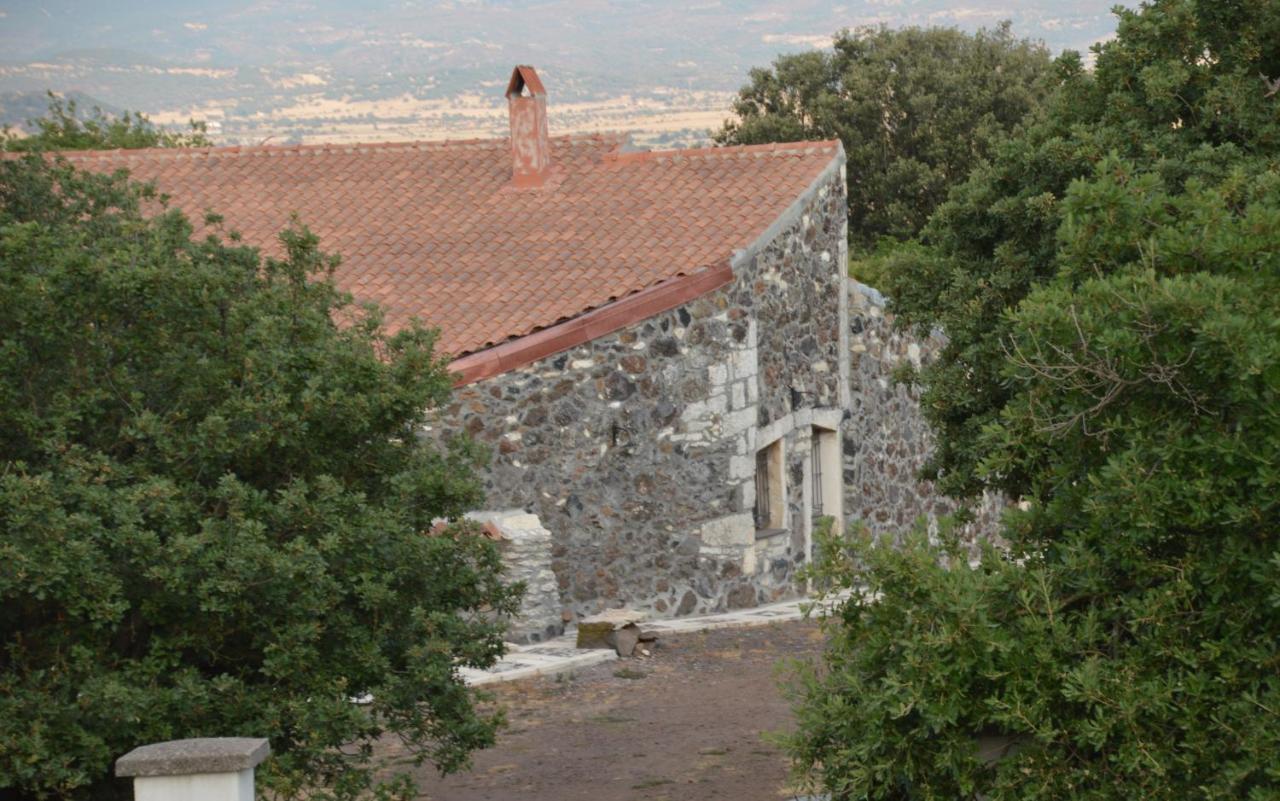 Su Montiju De Sa Falada Manna Cheremule Экстерьер фото